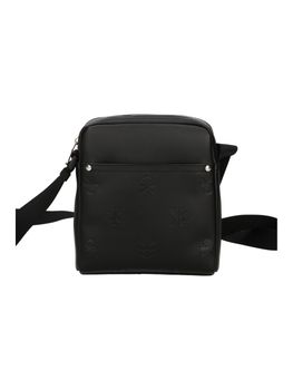 Tracolla Calvin Klein K50K512564 da uomo nera.