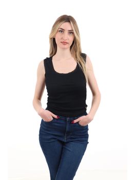 Top Guess W6GP19 K2949 da donna nero.