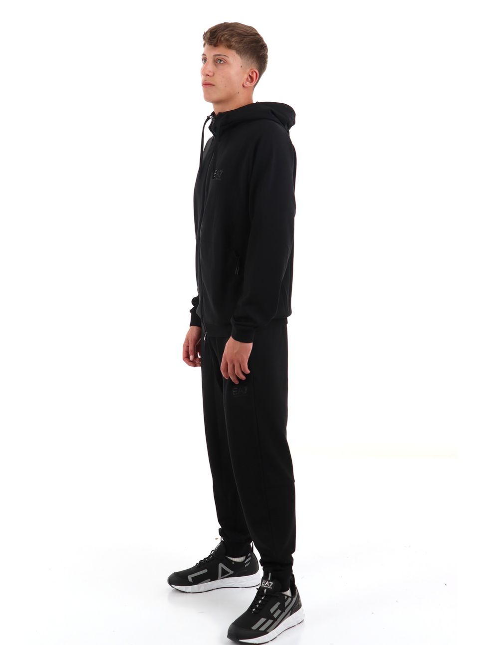 Sneaker New Balance 500 da uomo nera | Liviana Calzature