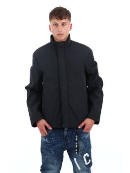 Giubbino Armani Exchange XM001579 AF16926 da uomo nero.