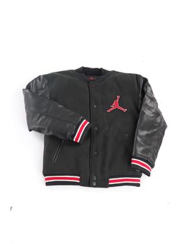 Giubbotto Jordan 95D197 da bambino nero.