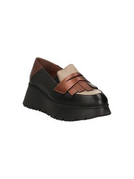 Mocassino Wonders C-7312 da donna nero.