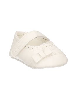 Scarpa primi passi Chicco 72037 da neonata bianca.