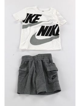 Set Nike 86J213 da bambino bianca e grigia.