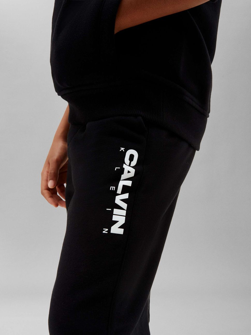 pantalone-calvin-klein-lvcktjc44b-da-bambino-nero