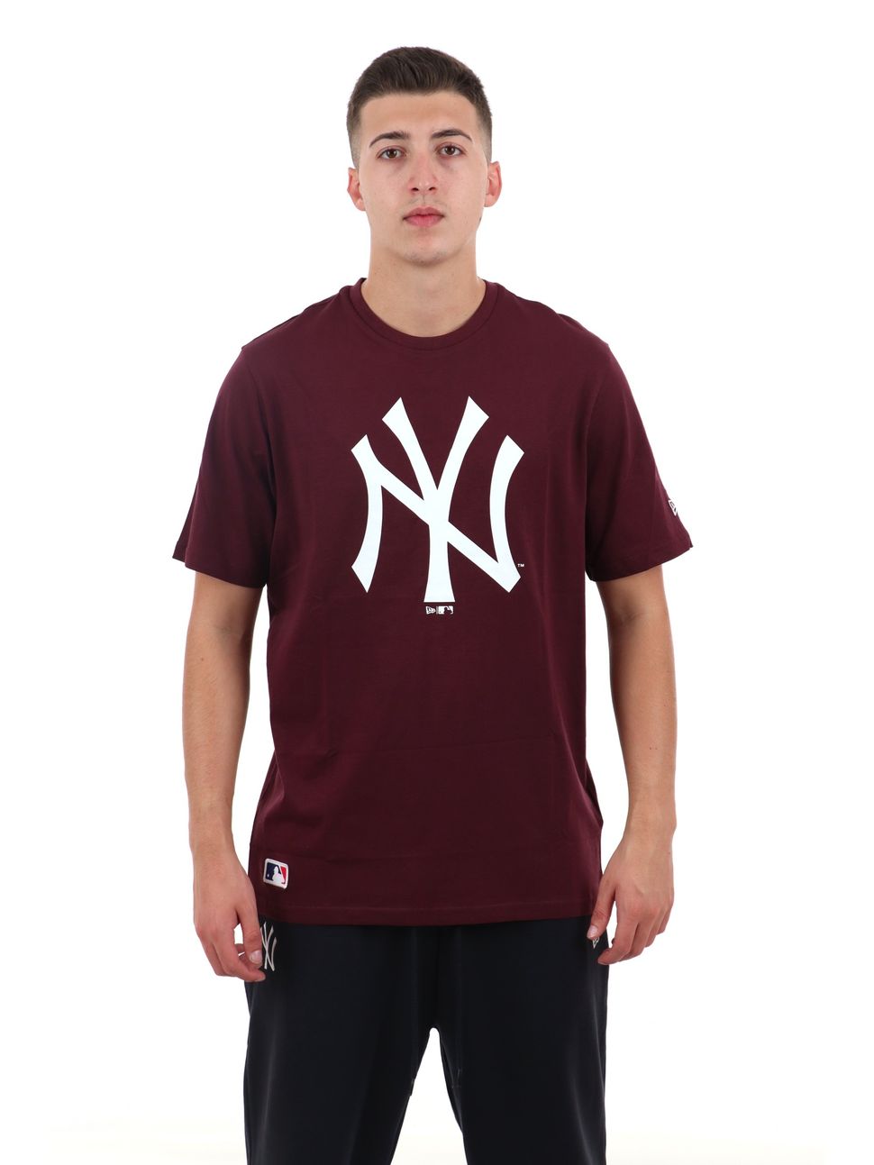 t-shirt-new-era-60590463-new-york-yankees-da-uomo-maroon-plus-bianco