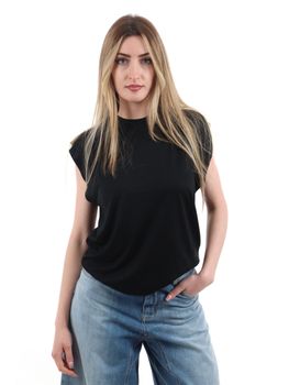 T-shirt Guess W6GP07 K2929 da donna nera.